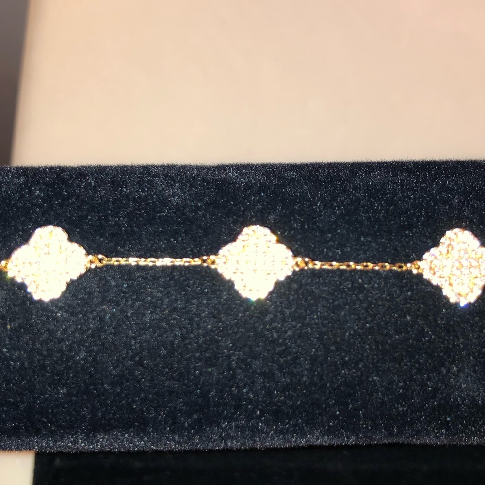 1.5ct Clover Bracelet - Picture 5 of 8